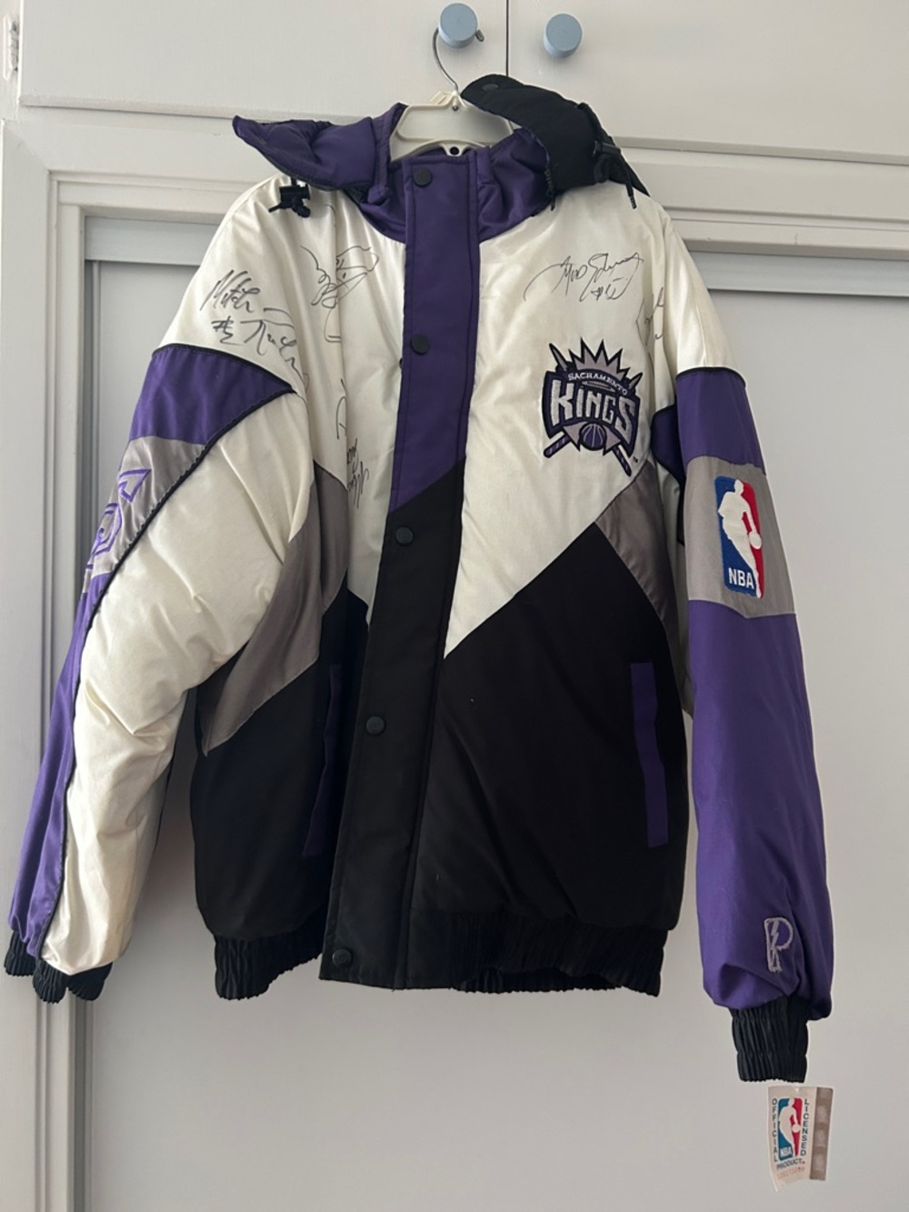 Sacramento kings NBA puffer jacket signed